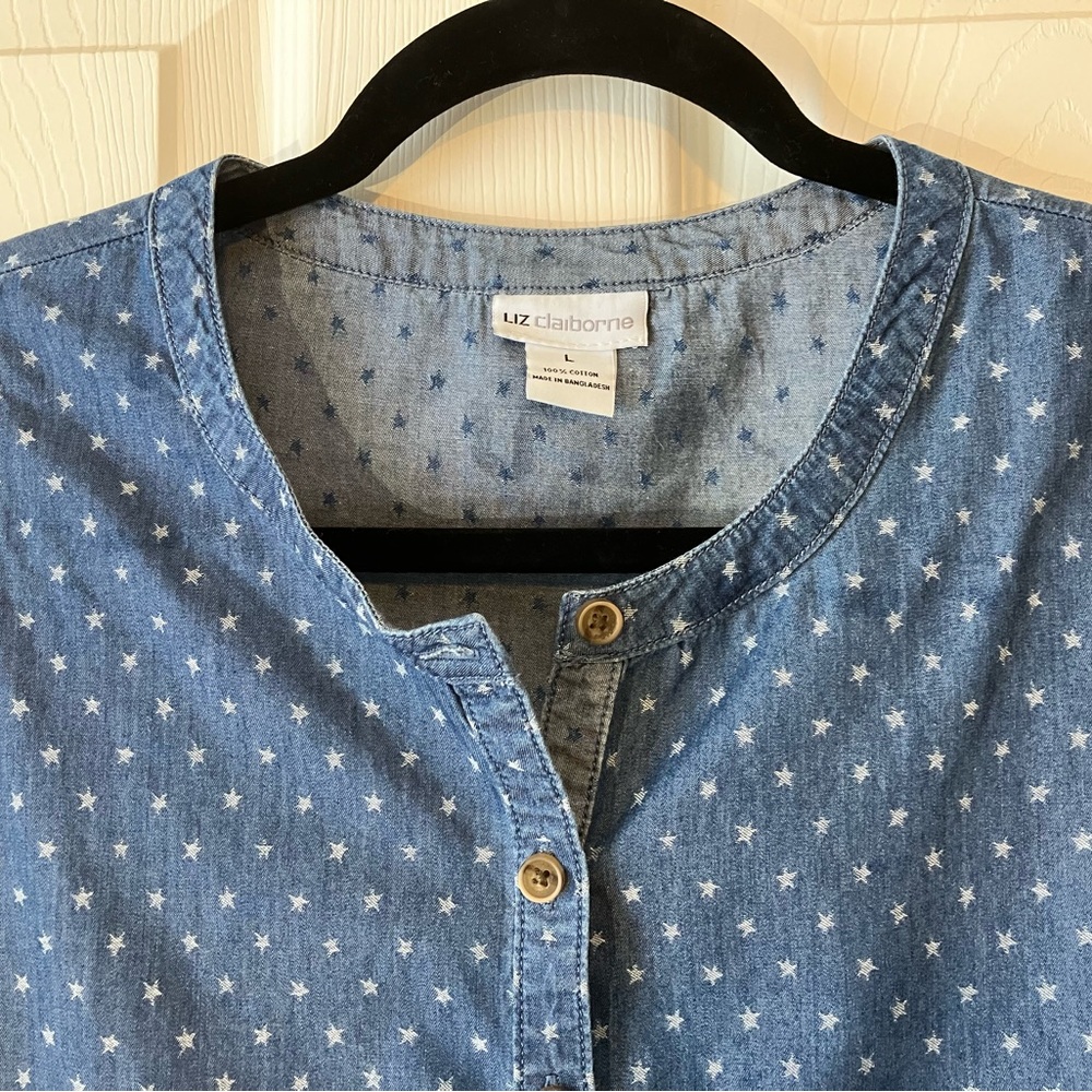 NWT women’s L, Liz Claiborne, sleeveless denim-colored cotton shirt